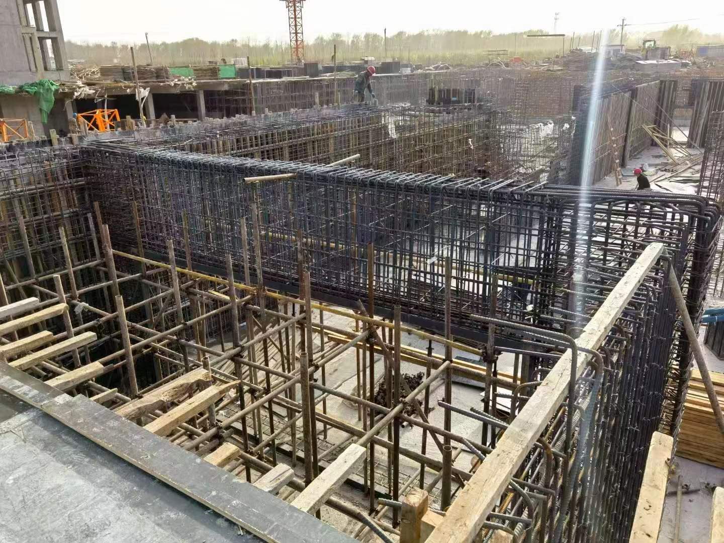 汉中建筑基础筏板施工时混凝土有哪些常见问题?